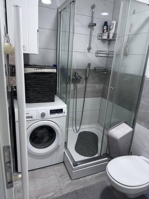 Apartman Pionirska Dolina SJJ Exterior photo